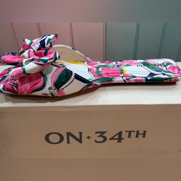 On 34th Size 8 Jazminn Bow Slide on Sandals BRAND NEW IN BOX! - Picture 3 of 9